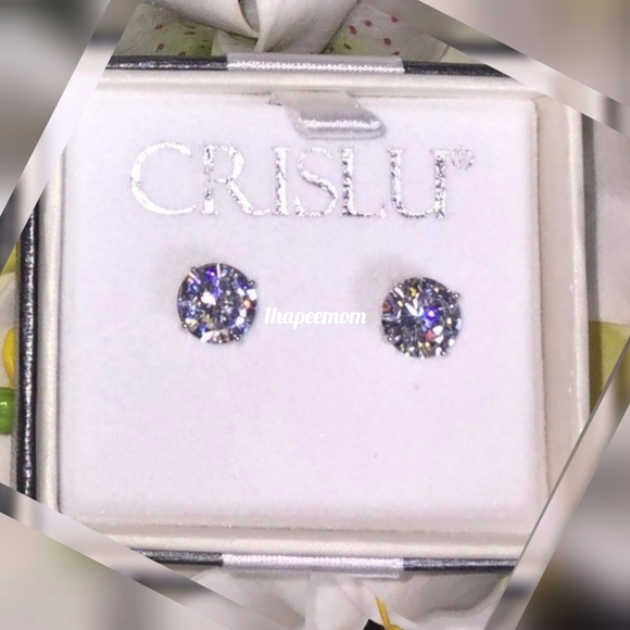 Crislu Jewelry - Diamond Studs 5A CZ in Pure Platinum
